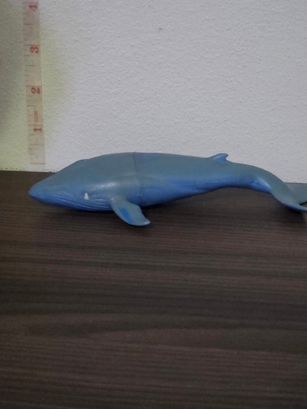 2010 Toys "R" Us / Animal Planet Blue Whale plastic figure
